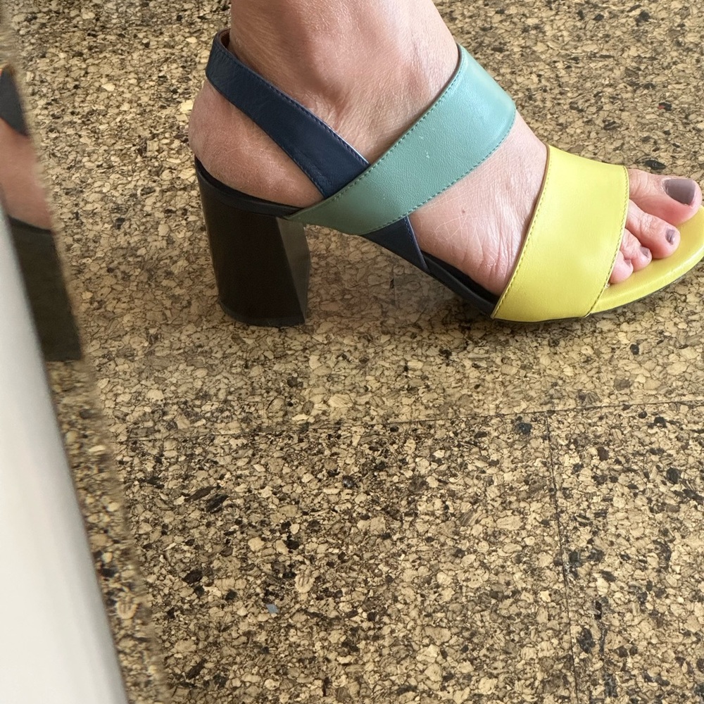 Chloe heels - Picture 3 of 7